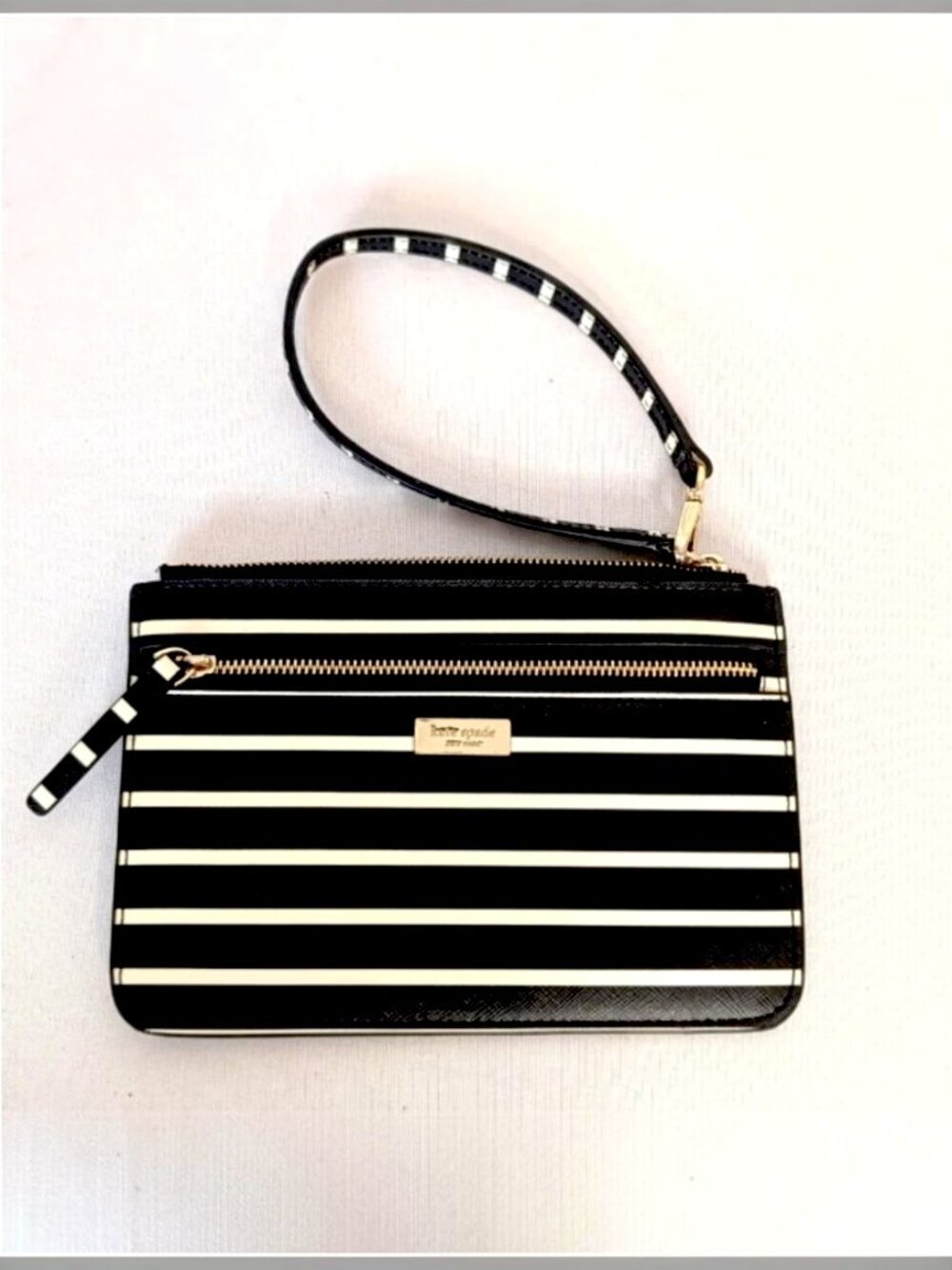 Kate Spade Shore Street Sailing Striped Tinie Wristlet EUC - Picture 2 of 6